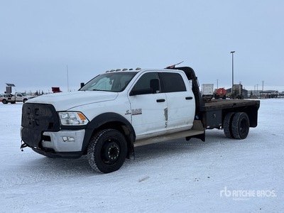 2013 Ram 5500 4x4 Crew Cab 平台トラック