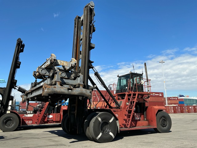 2005 Taylor THDC975 90000 lb Container Handler 2005 Taylor THDC975 90000 lb Container Handler