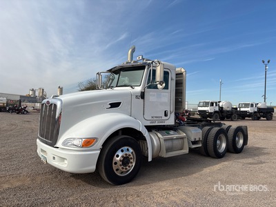 2008 Peterbilt 386 6x4 T/A Dagcabine Trekker