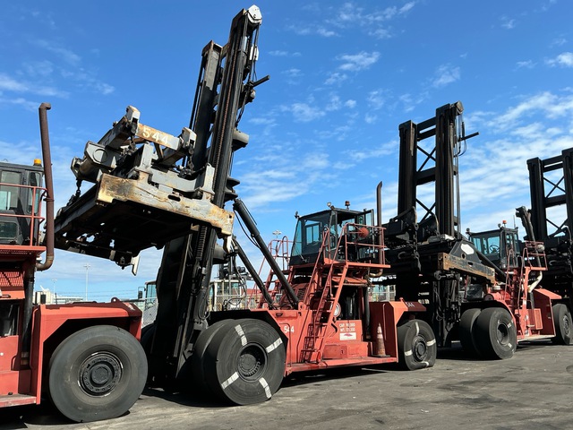 2005 Taylor THDC975 90000 lb Container Handler 2005 Taylor THDC975 90000 lb Container Handler