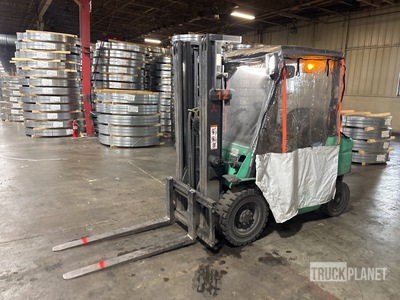 2020 Mitsubishi FG25N 4500 lb Cushion Tire رافعة شوكية