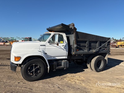 1996 Ford F800 4x2 S/A Dump Truck