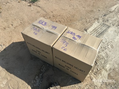 Quantity of (16) 2025 Agriquip GLWH16 Auto Darkening Welding Helmets Utensili (Unused)