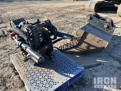 2020 Rototilt R4 Tilt Rotator Excavator Coupler with 63 in Concrete Bucket