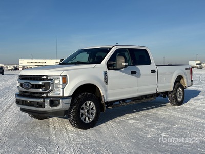 2021 Ford F-350 XLT 4x4 Crew Cab Pickup