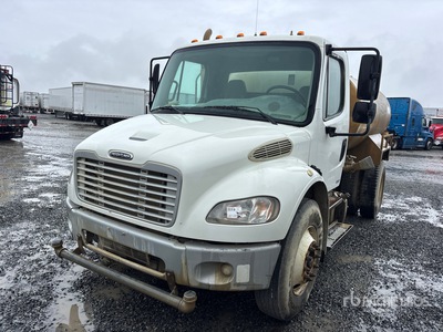 2012 Freightliner 108SD 4x2 Autocarro per acqua (Inoperable)