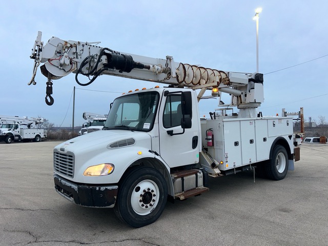 2014 Altec DM47BTR on 2015 Freightliner M2 106 4x2 Digger Derrick Truck