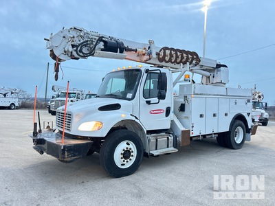 2015 Altec DC47-BR on 2016 Frieghtliner M2 106 4x2 شاحنة ديجر ديريك