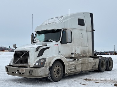 2018 Volvo VNL 6x4 Tracteur routier couchette