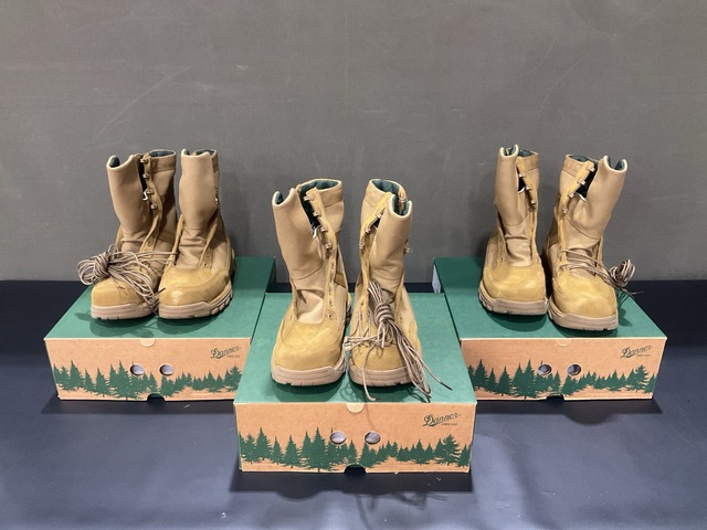 (78) Pairs of Men's Boots