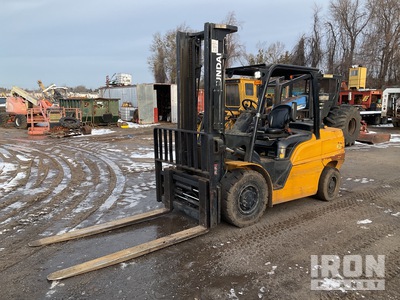 Hyundai 45D-9F 9680 lb Pneumatic Tire رافعة شوكية