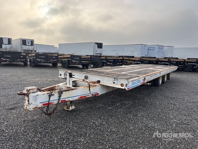 2005 Trailmax TD40T 30 ft T/A Tilt Deck Trailer