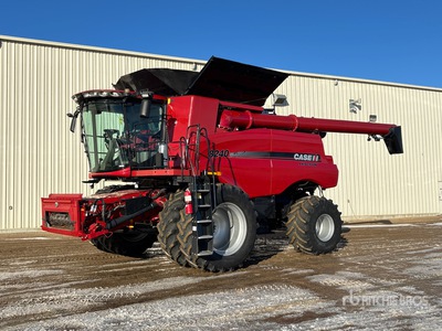2017 Case IH 8240 Mietitrebbia