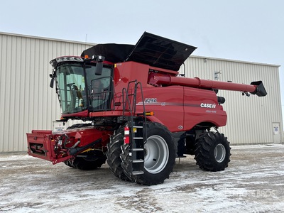 2021 Case IH 8250 Combine Harvester