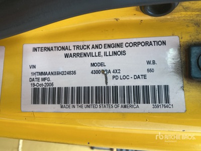 2006 International 4300 Van Truck