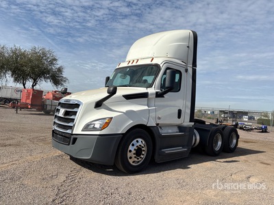 2020 Freightliner Cascadia 126 6x4 T/A Day Cab Truck Tractor