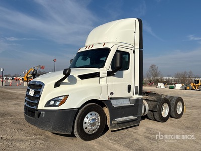 2021 Freightliner Cascadia 126 6x4 Cabeza Tractora Cabina Corta