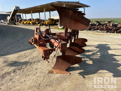 International 56 in 3-Point 4 Bottom Reversible Plow