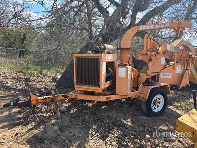 Bandit 90 Tow-Behind Wood Chipper (Inoperable)