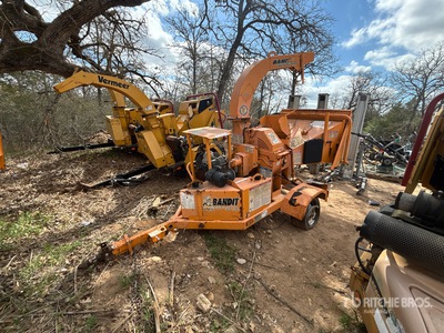 2010 Bandit 65XP Tow-Behind Wood Chipper (Inoperable)
