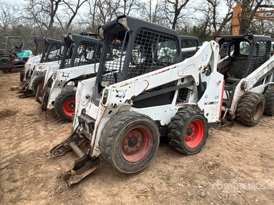 2015 Bobcat S530 を見 Skid-Steer Loader (Inoperable)