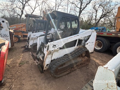 2016 Bobcat T550 を見 Compact Track Loader (Inoperable)