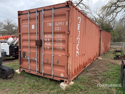 Quantity of (2) Containers of Paint Booth その他 - 機械部品