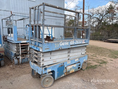 2014 Genie GS-2632 Electric Piattaforma aerea verticale