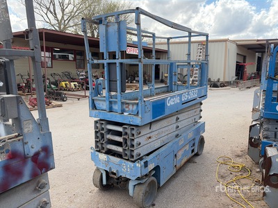 2014 Genie GS-2632 Electric Piattaforma aerea verticale