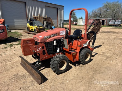 2015 Ditch Witch RT45 4x4 Trencher