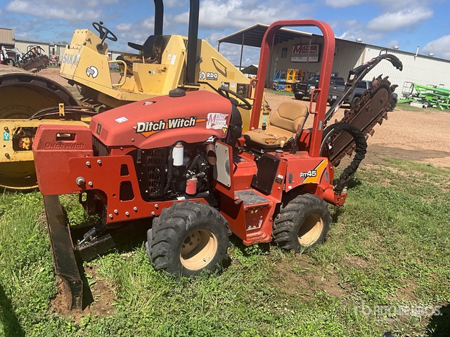 2017 Ditch Witch RT45 4x4 Trencher
