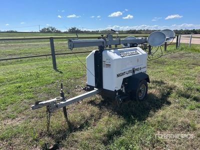2014 Allmand Night-Lite Pro II 8 kW Torre de iluminación
