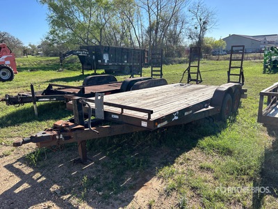 2006 18 ft T/A Equipment Trailer