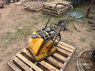 Sakai PC800 Vibratory Plate Compactor