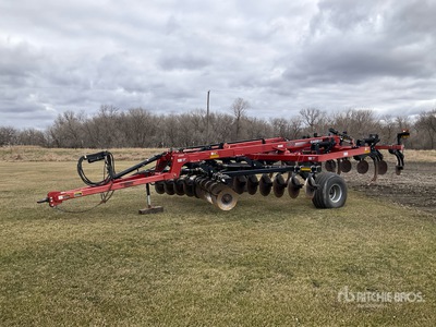 Case IH 870 14 ft Ecolo-Tiger Disc Ripper