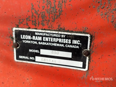 Leon 850 Pull Scraper