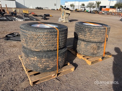 Quantity of (4) Super Single Aluminum Roues