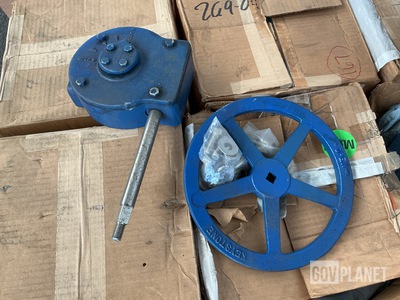 (21) 440-819-120-420-077 Valve Gear Operators