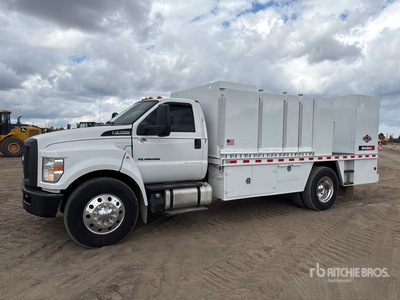 2017 Ford F-750 4x4 Fuel and Lube Truck