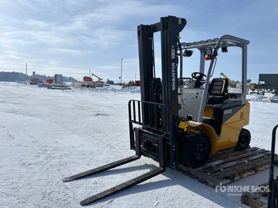 2023 Shantui SFE20 2000 kg C/W tool box Electric Forklift (Unused)