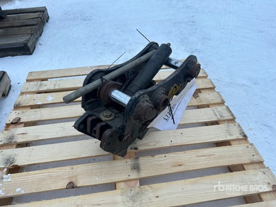 AMI IQT1012PG TAKEUCHI TB260 وصلة حفارة