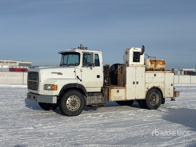 1995 Ford LA9000 Utility Truck
