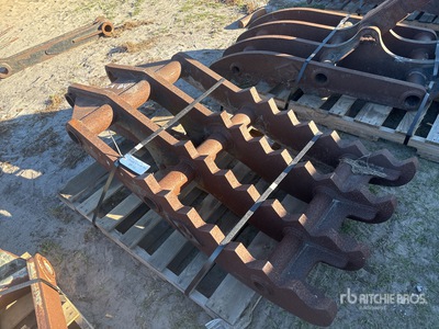 Pemberton 30 in Excavator Thumb - Fits Cat 336