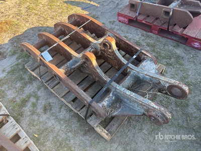 Pemberton 30 in Excavator Thumb - Fits Cat 336