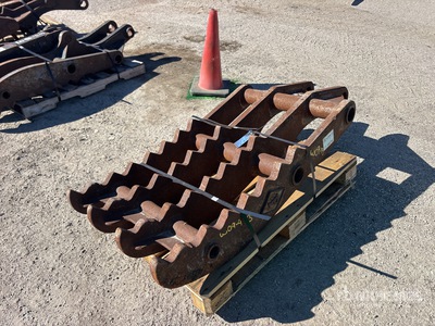 Pemberton 30 in Excavator Thumb - Fits Cat 336