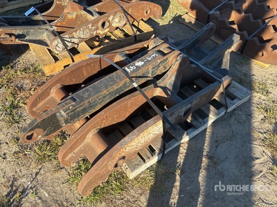 Pemberton 30 in Excavator Thumb - Fits Cat 336