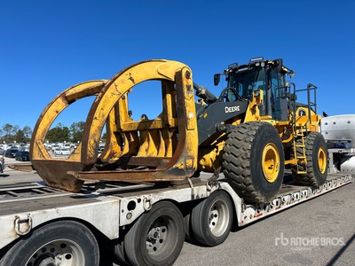 2022 John Deere 824L Wheel Loader