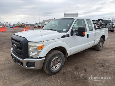 2013 Ford F-250 4x2 Extended Cab Pickup