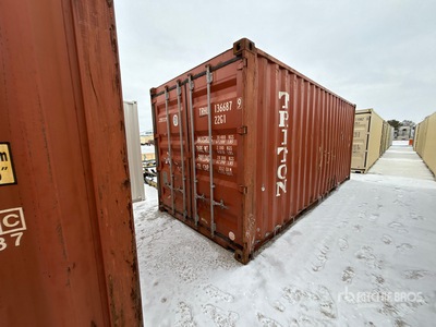 2013 20 ft Standard Storage Container