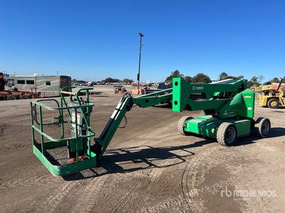 2017 JLG E450AJ 2WD Electric ブームリフト